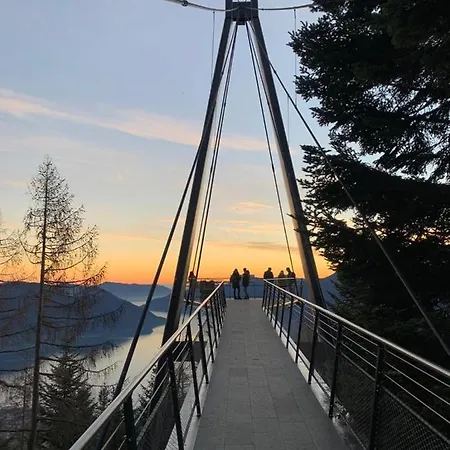 Будинок відпочинку Casa Teatro Panoramico 5 Star House Локарно